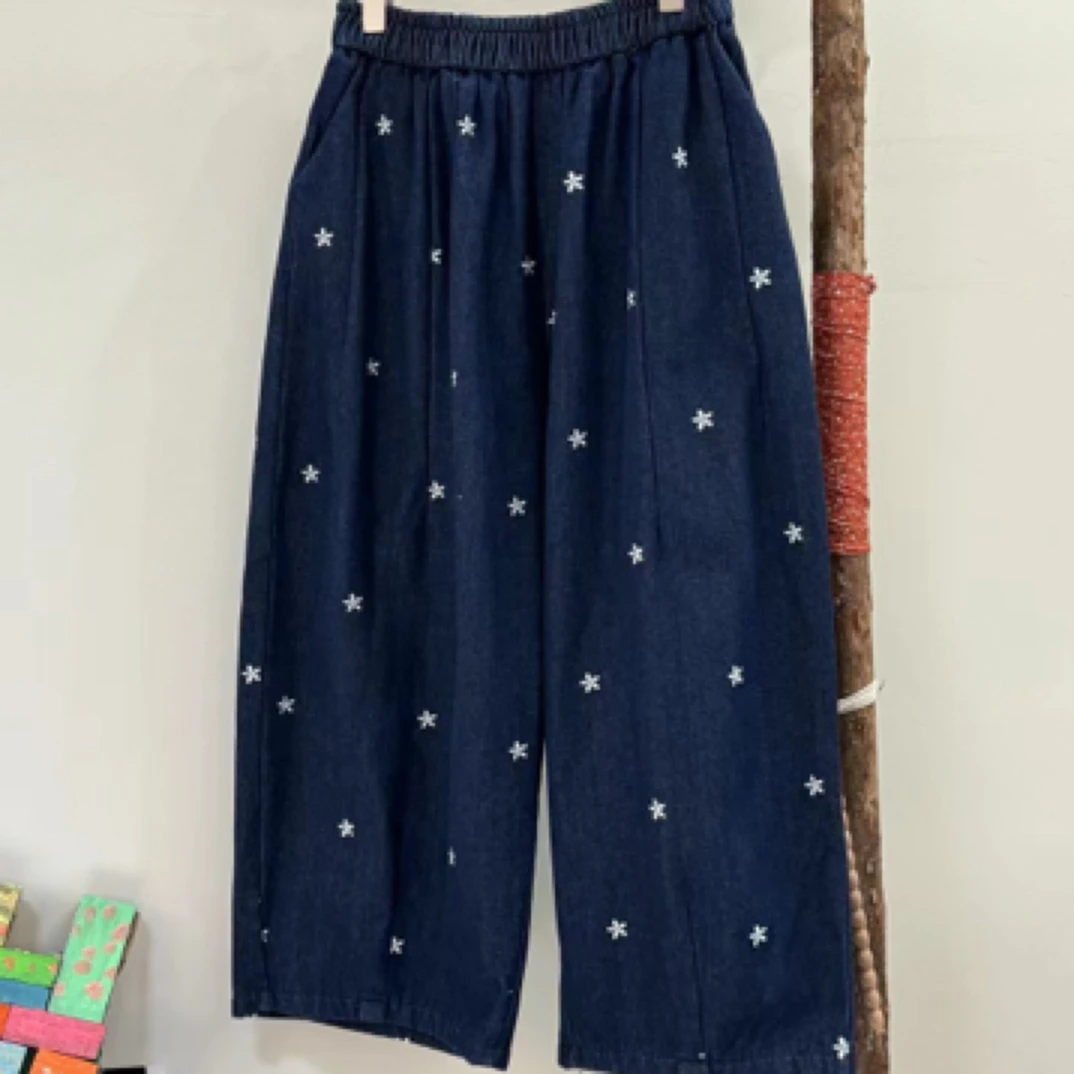 | 大大 | Koid家 | 11573#绣花九分牛仔裤 |