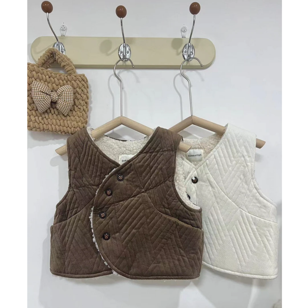 儿童中性百搭森系马甲