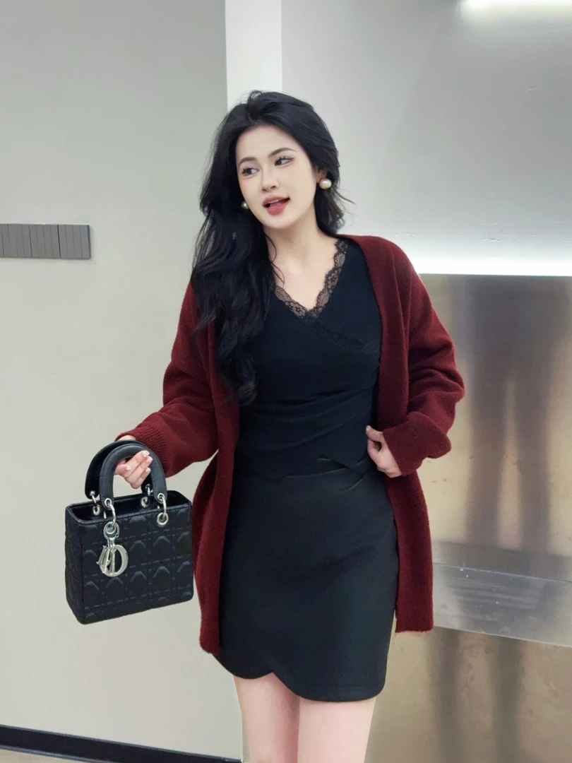 现货【嘎嘎】毛衣+皮裙微胖mm大码三件套10006C+10101C+08022C