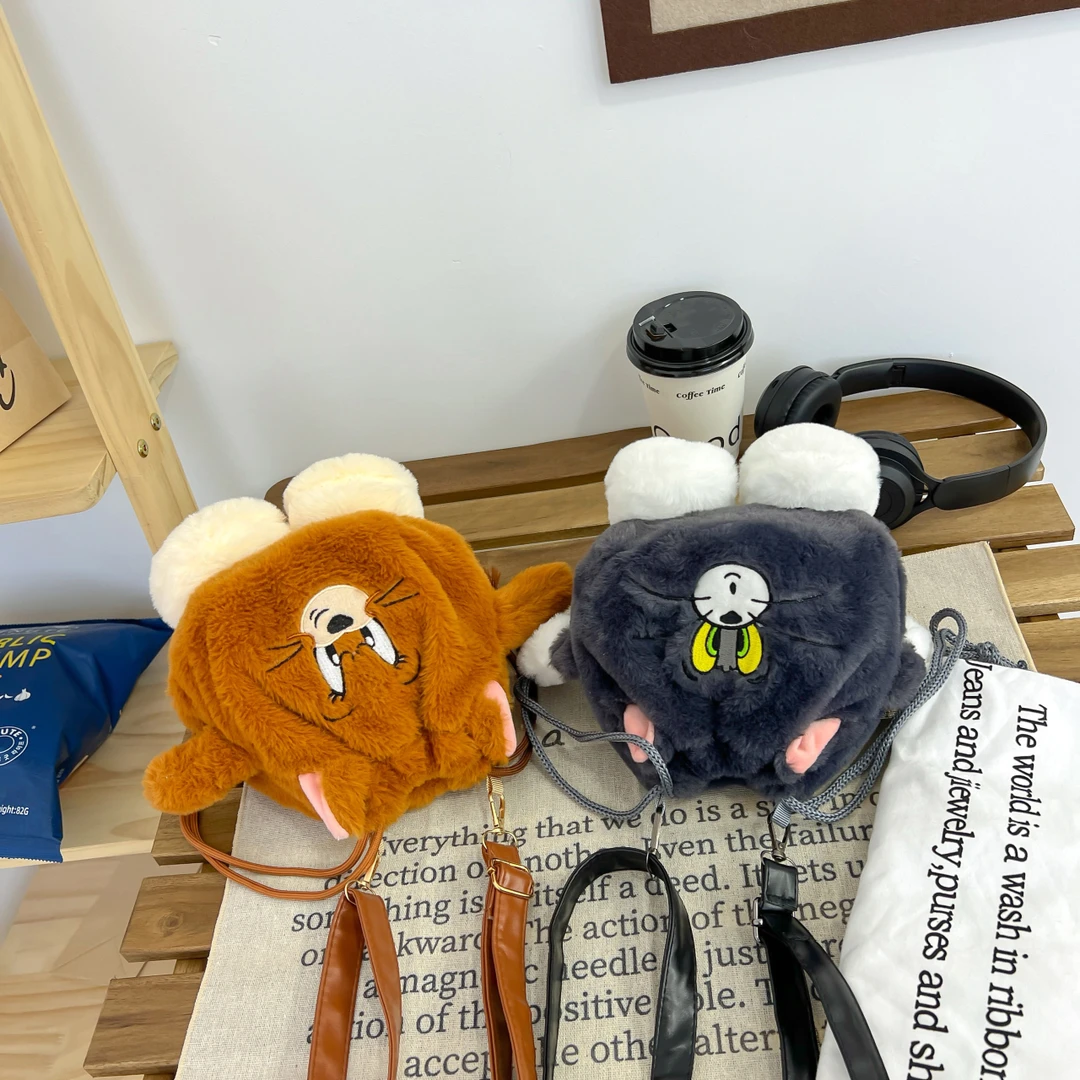新款卡通猫和老鼠毛绒斜挎包可爱学生通勤单肩包大容量手机零钱包