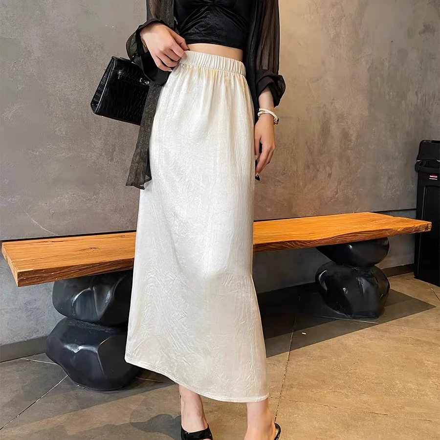 黑色醋酸半裙女秋季2025新款松紧腰新中式国风肌理感高端缎面长裙