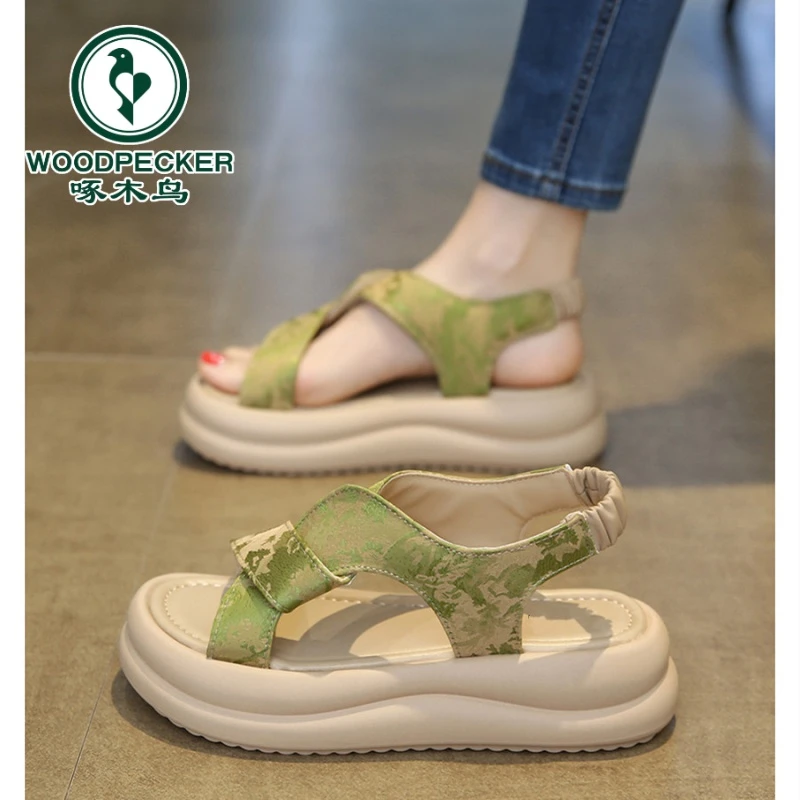 啄木鸟罗马凉鞋女夏季外穿2024新款配裙子休闲百搭厚底运动沙滩鞋