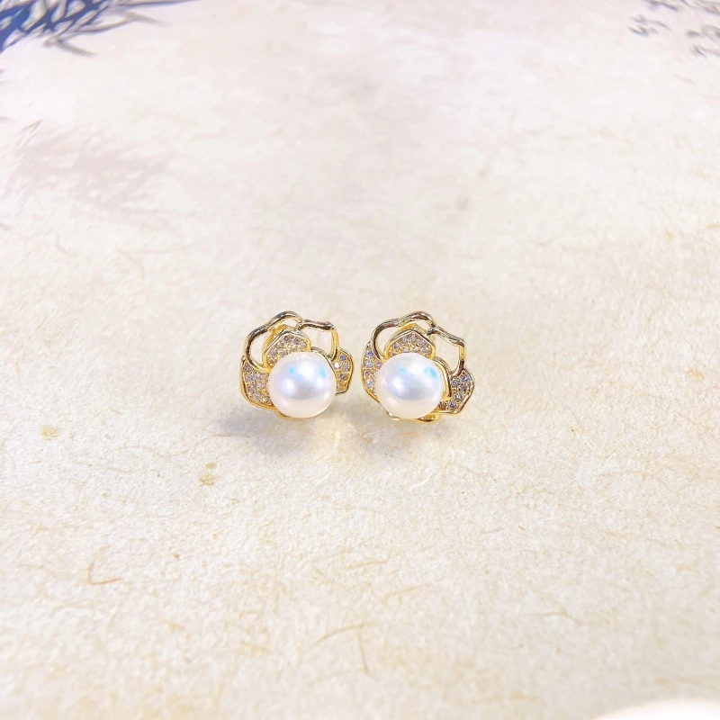 【1677】山茶花小皇冠耳环