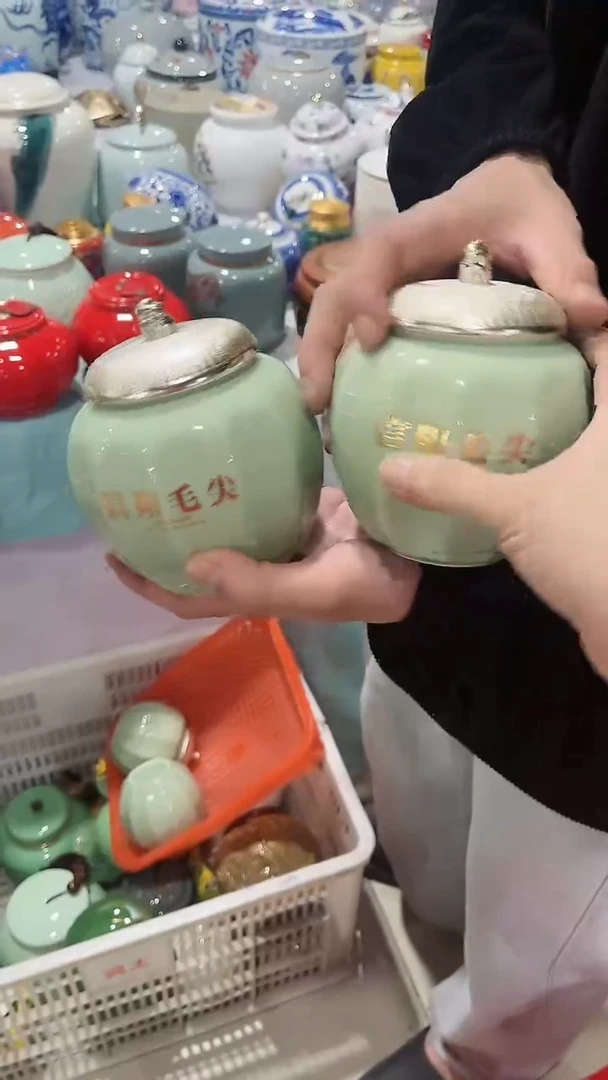 【闪购商品】罐陶瓷茶叶罐存茶罐！！！