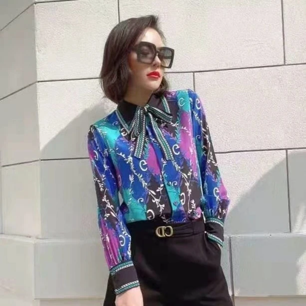 佳佳de店蓝色花纹桑蚕丝衬衣均码