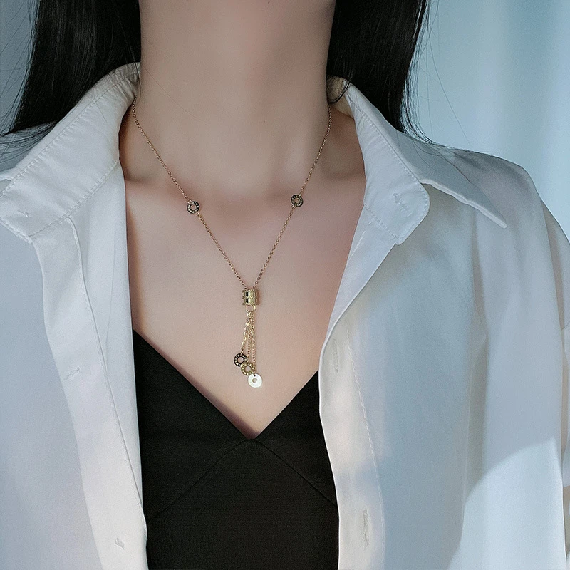 钛钢项链 小蛮腰项链女夏轻奢小众简约百搭设计感高级锁骨链饰品