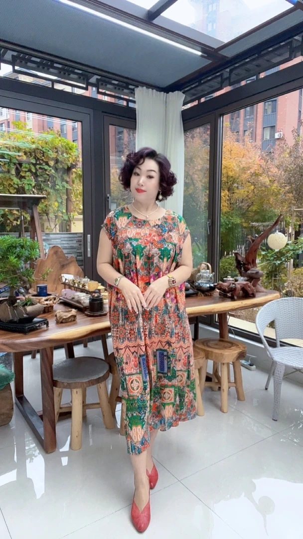 【敏敏家】印花时尚印花显瘦连衣裙