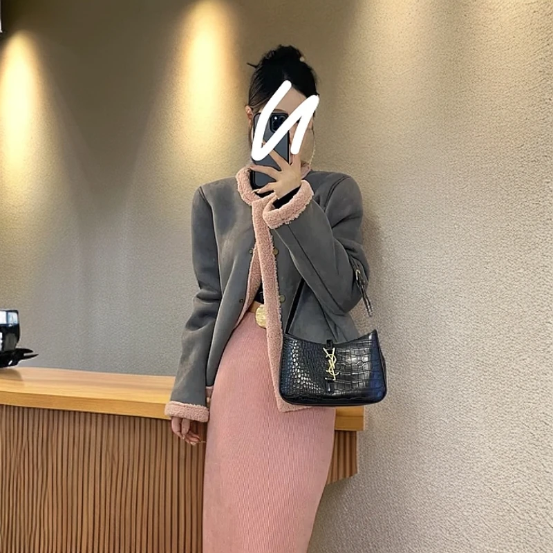 AC【7891】灰冬季新款百搭时尚毛茸茸翻毛皮短款机车服外套气质轻奢