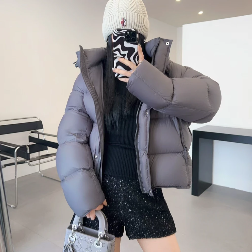 真90白鸭绒云感泡芙短款加厚保暖时尚连帽冬季羽绒服8503TXX0