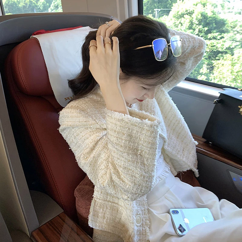 D1N5463早秋新款上衣女白色法式小香风粗花呢外套法式轻奢短款高