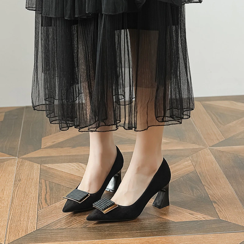 30小码31-34粗跟气质通勤职场高跟鞋女搭扣时尚百搭大码41-43加肥