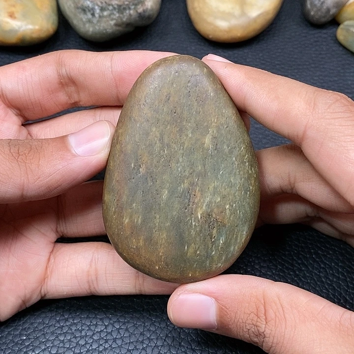 和田玉(糖玉)颈饰未镶嵌