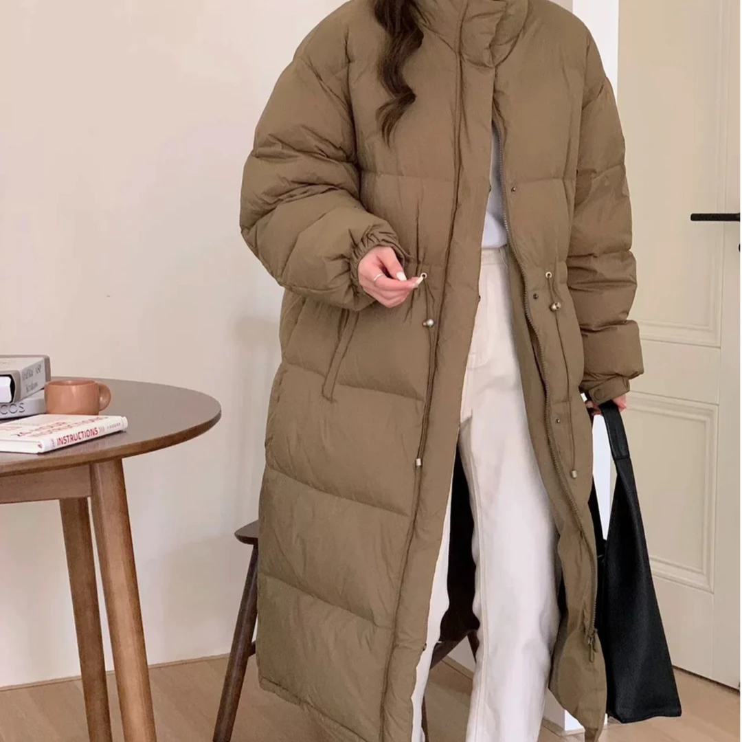 Mn长款立领秋冬白鸭绒抽绳宽松韩版美拉德保暖羽绒服女士休闲时尚