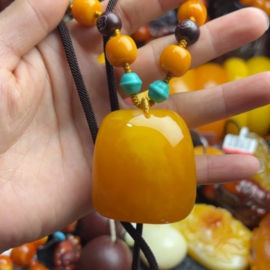 琥珀手串未镶嵌蜜蜡