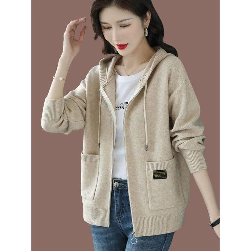 连帽毛衣外套女秋装2024新款时尚外搭带帽针织开衫春秋纯色拉链衫