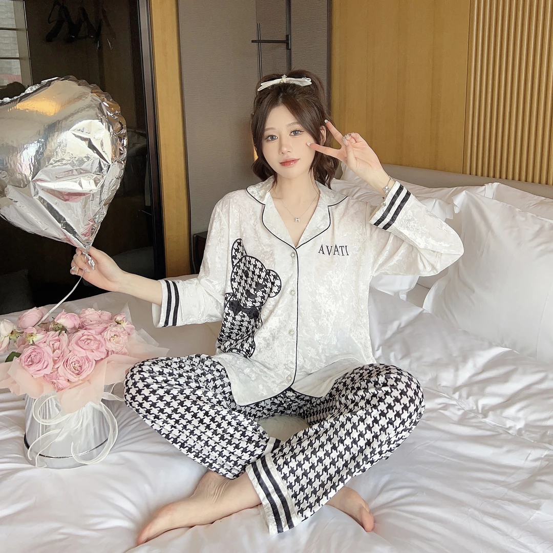 【飞熊入梦】2023秋冬保暖新款小香风长袖金钻绒睡衣轻奢家居服套装