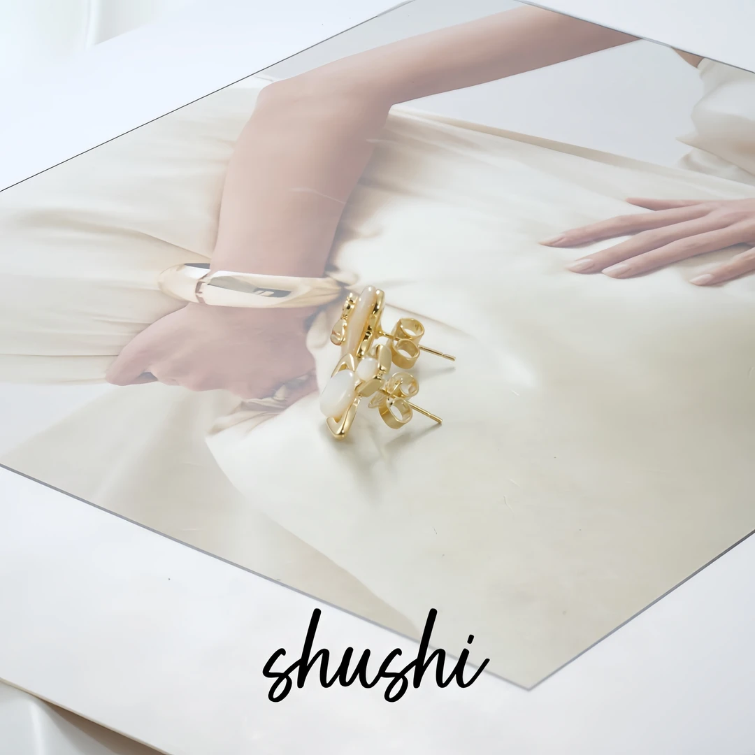 铜合金贝壳耳饰 时尚经典轻奢气质百搭耳环8465