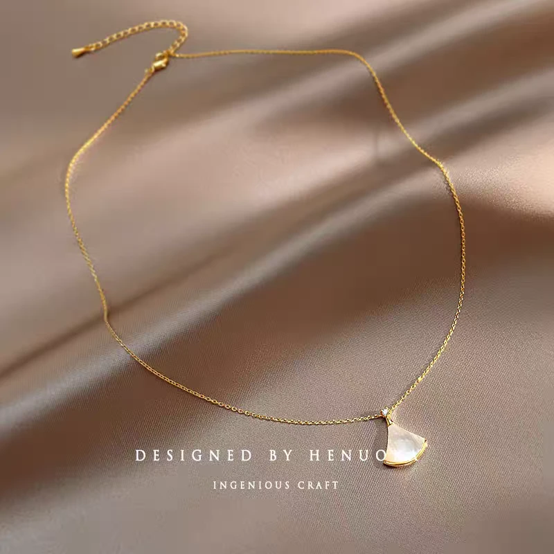 合金项链 小裙子项链