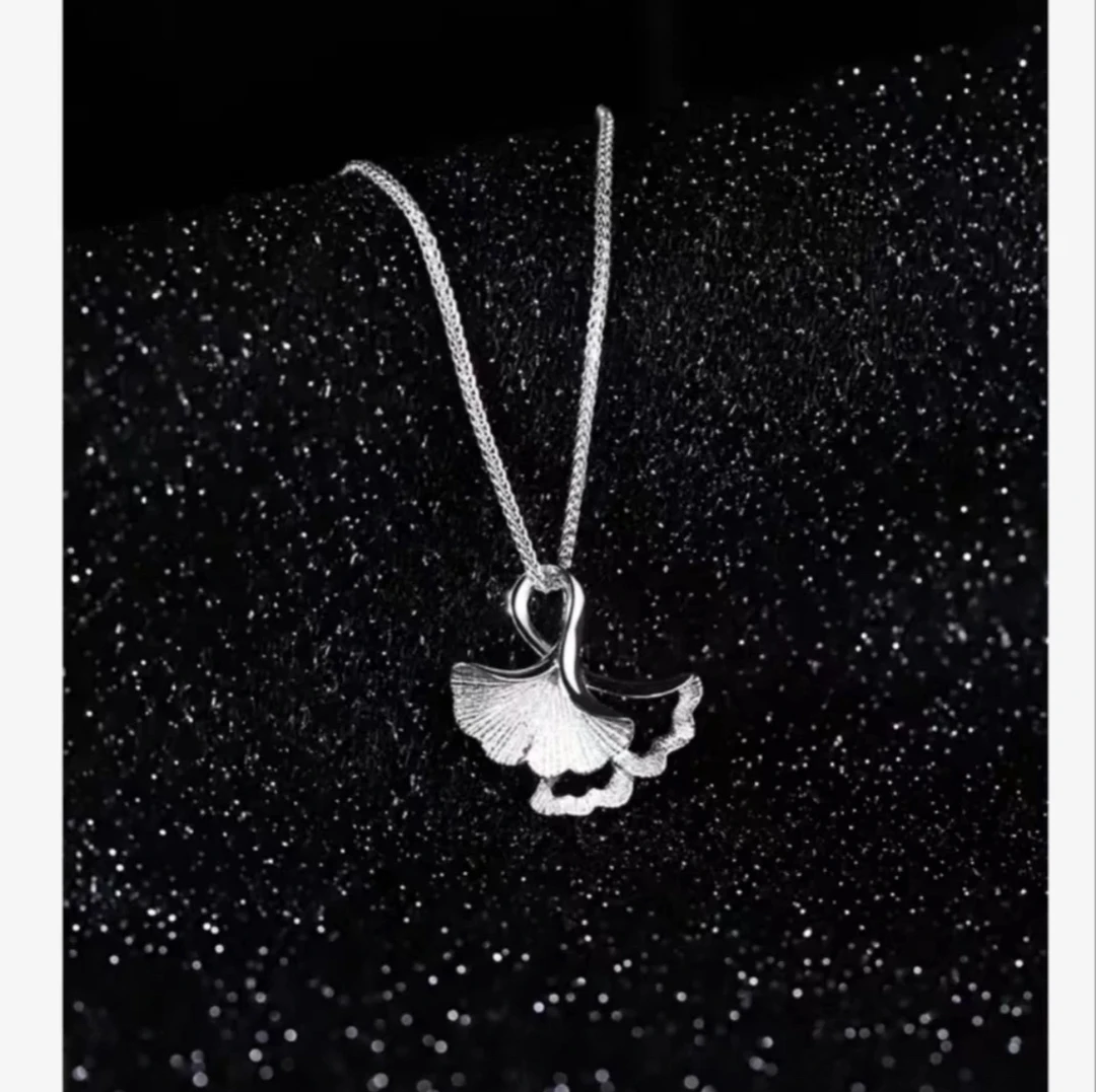 合金项链 银杏叶项链轻奢高级百搭浪漫锁骨链