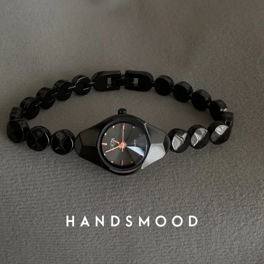 handsmood 全黑色圆片链条设计感小表盘酷帅个性学生百搭手表