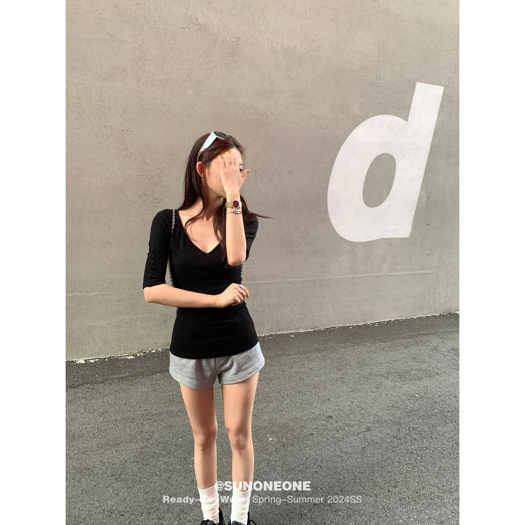 SUNONEONE v领针织衫女秋季修身显瘦打底衫