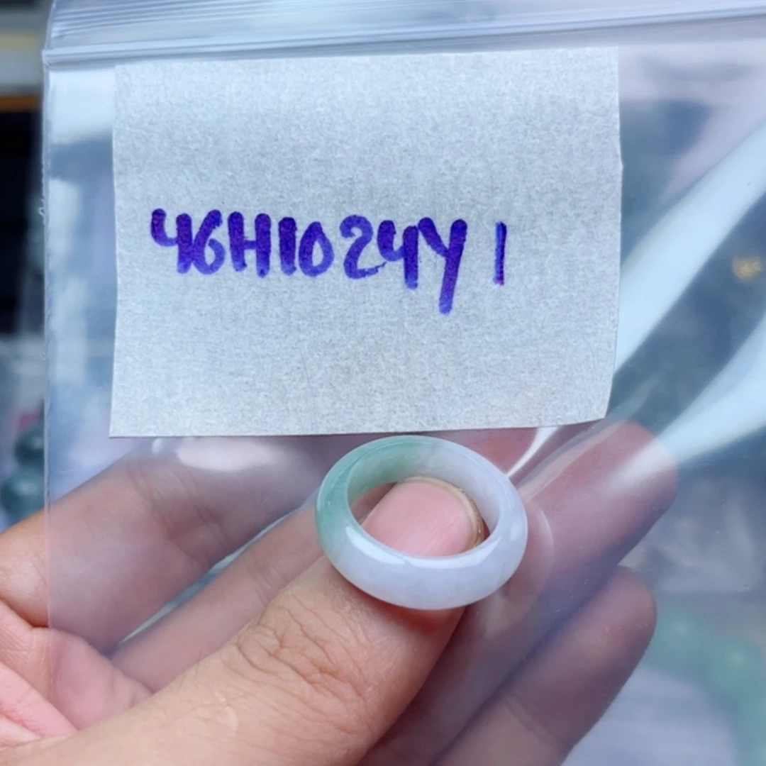 【闪购商品】定制翡翠未镶嵌云**彩