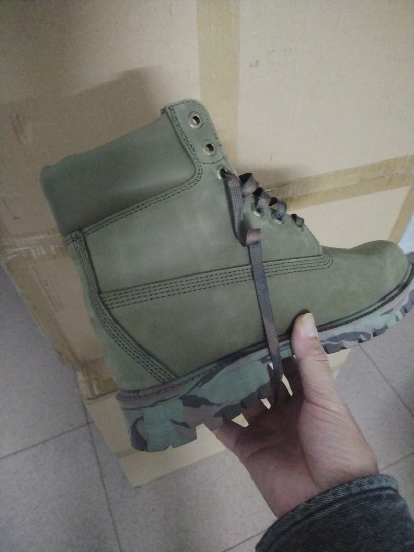 军绿高帮工装靴防水牛皮短靴