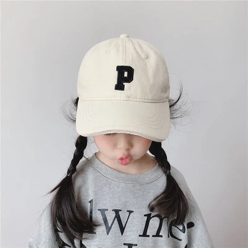 刺绣字母男女童鸭舌帽春夏季外出2-8岁小学季棒球帽出游休闲时尚