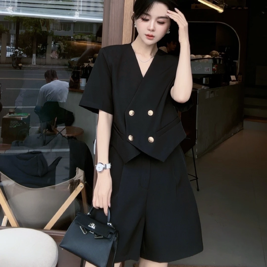 【蔷薇日记】春夏季显瘦短袖小个子休闲气质高腰套装上衣短裤两件套