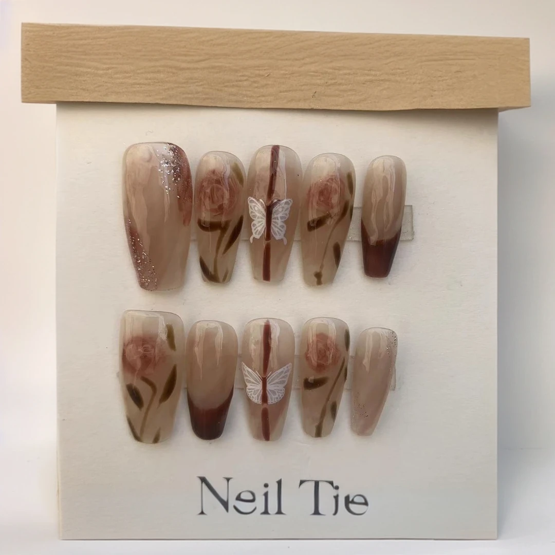 侘寂蝶吻手绘干枯玫瑰美甲片新款纯手工穿戴甲可反复使用指甲贴片