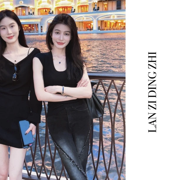 「雅人清韵」素雅高级气质温柔风圆领无袖针织纯色百搭修身上衣