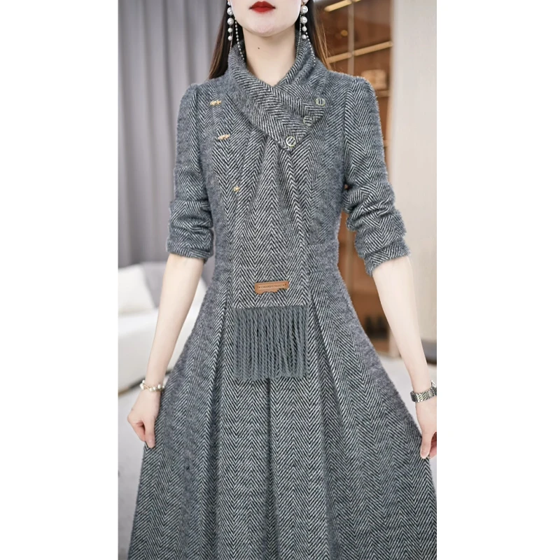 【连衣裙】秋冬新款洋气围巾领显瘦中长款连衣裙M-4XL