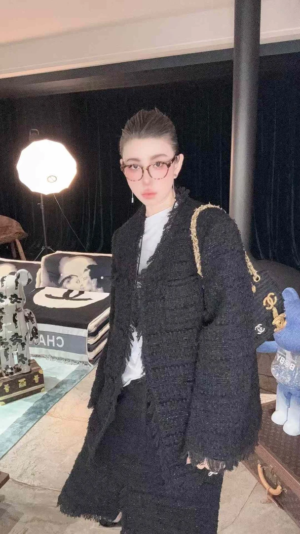 【HAV】  新款时髦百搭V领毛边长袖外套高腰毛边小香风半身裙套装