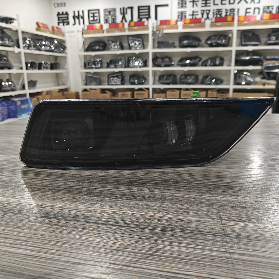 适用新老陕汽德龙m3000s保险杠加装专用改装led防雾灯双透镜聚光