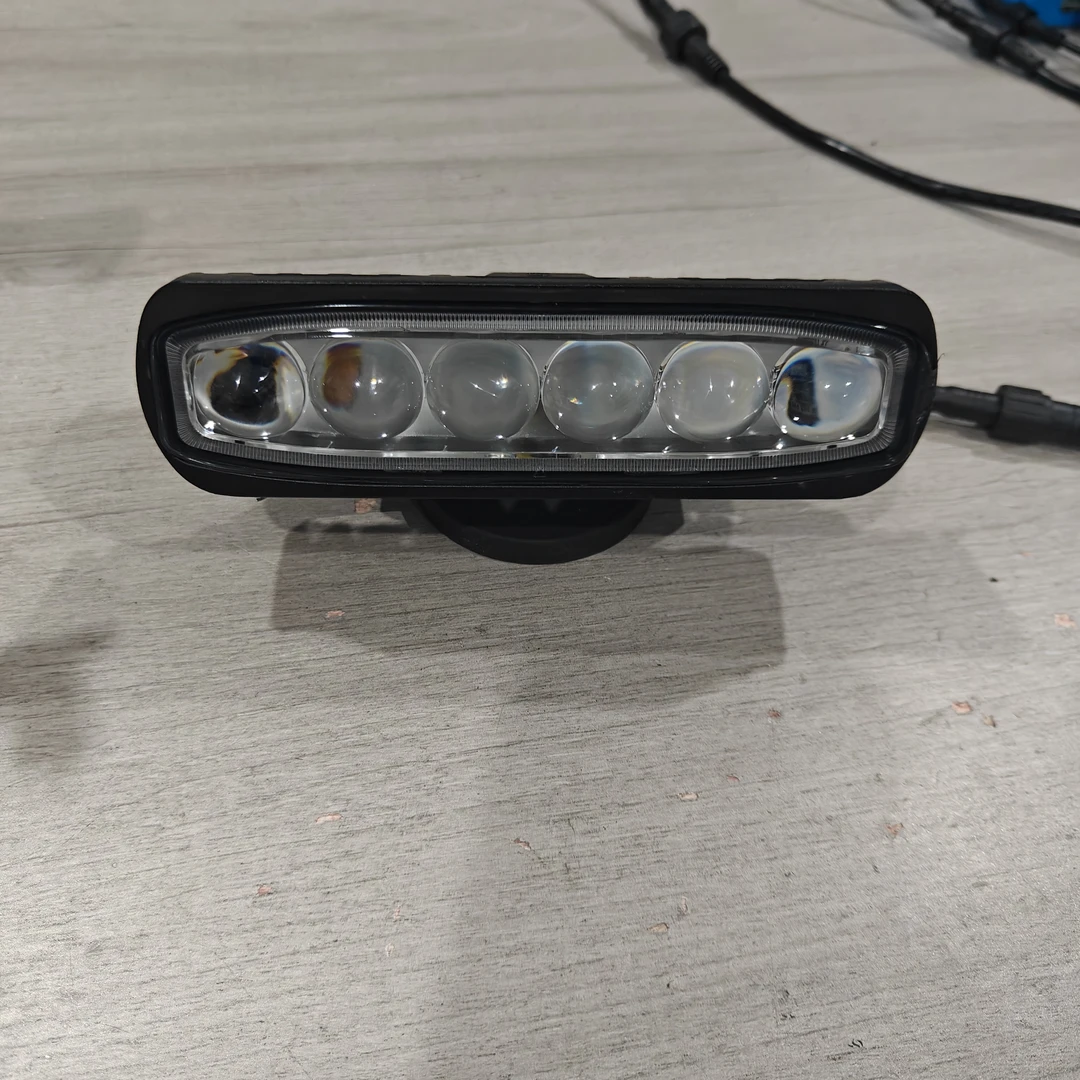 激光炮汽车射灯远光炮中网大灯货车越野改装强光外置透镜雾灯led