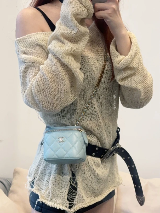 95新 Chanel/香奈儿 爱夏奢品/香奈儿/浅蓝色mini盒子/60021