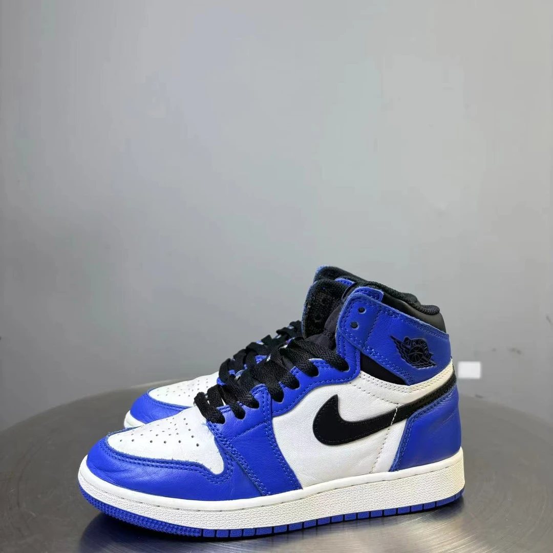 36码 AJ1小闪电球鞋 非原盒 95新 市场价1300