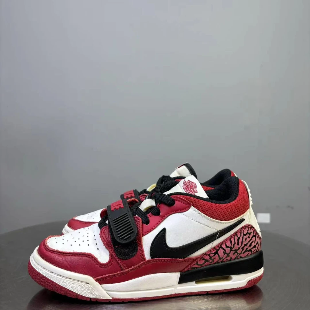 36码 AJ312芝加哥球鞋 非原盒 9新 市场价750