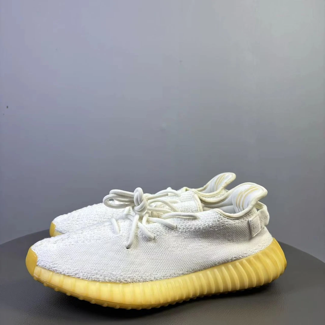 90新 adidas/阿迪达斯 44码 Yeezy350白冰淇淋球鞋 非原盒