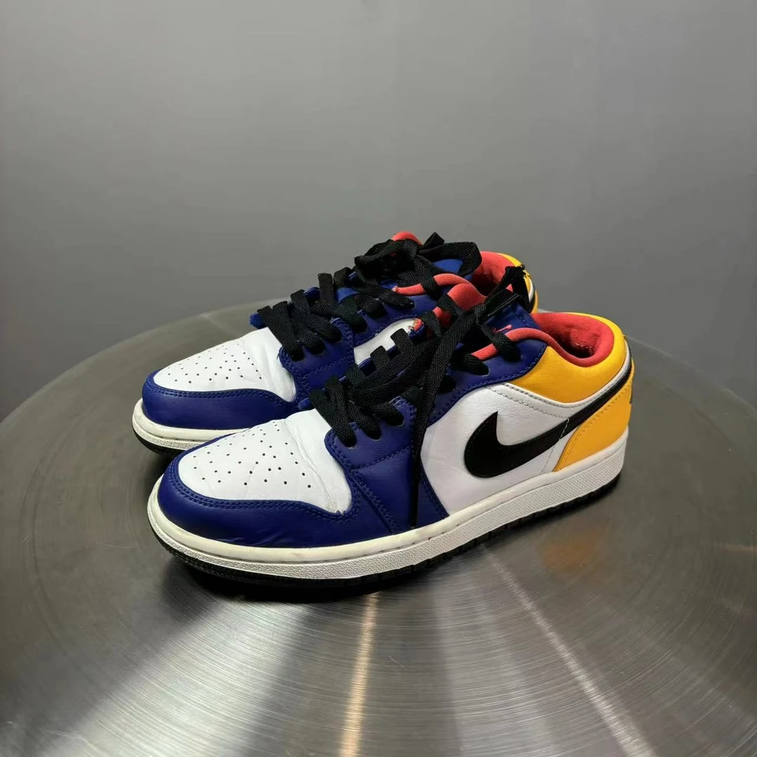 40码 AJ1湖人low 非原盒 9新 市场价2300