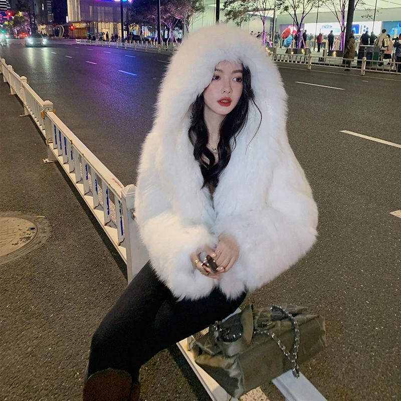 “小白熊”清澈富家小姐姐2024新款连帽双面编织狐狸毛皮草女冬外套