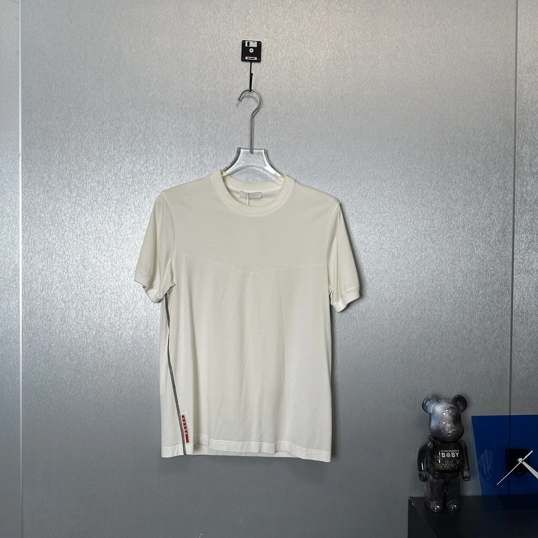 99新 Prada/普拉达 95新/普拉达红色胶条短袖M码241164