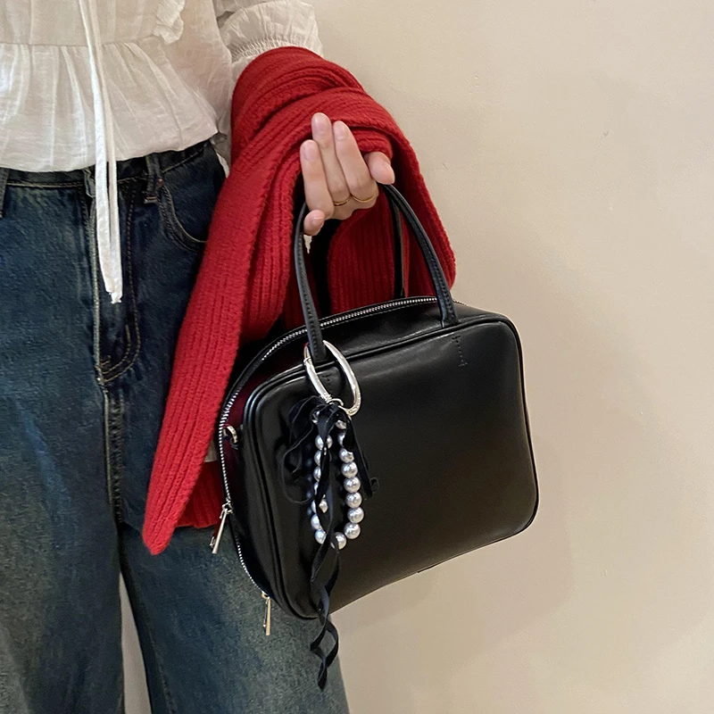 韩国东大门小众设计款mohhe小方包简约百搭开边珠牛皮真皮手提包