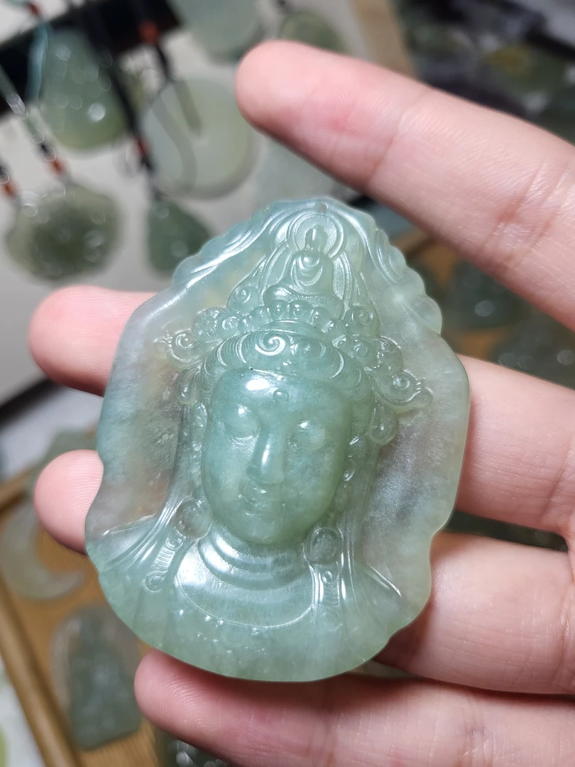 蛇纹石岫玉观音头像双面工雕刻（多样性发货）