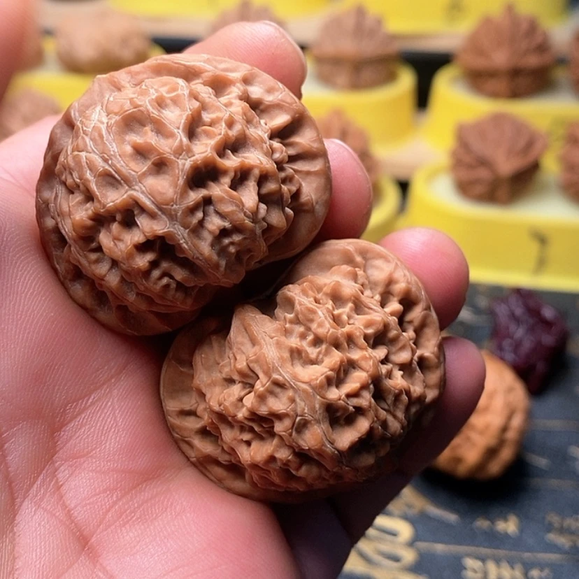【闪购商品】文玩核桃吊坠你**好