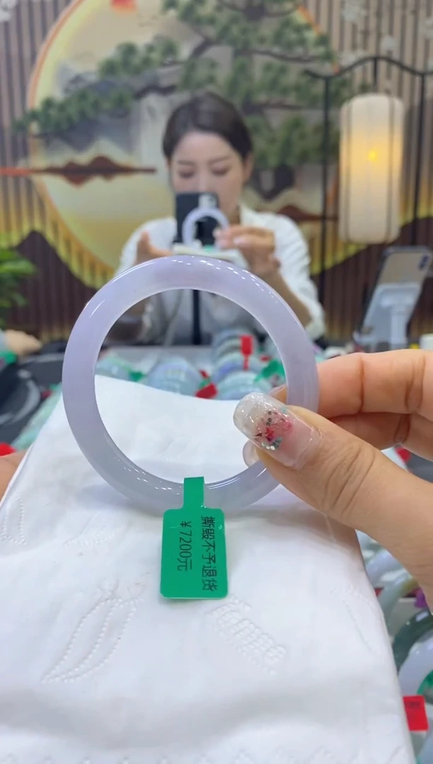 【闪购商品】翡翠手镯未镶嵌99902692