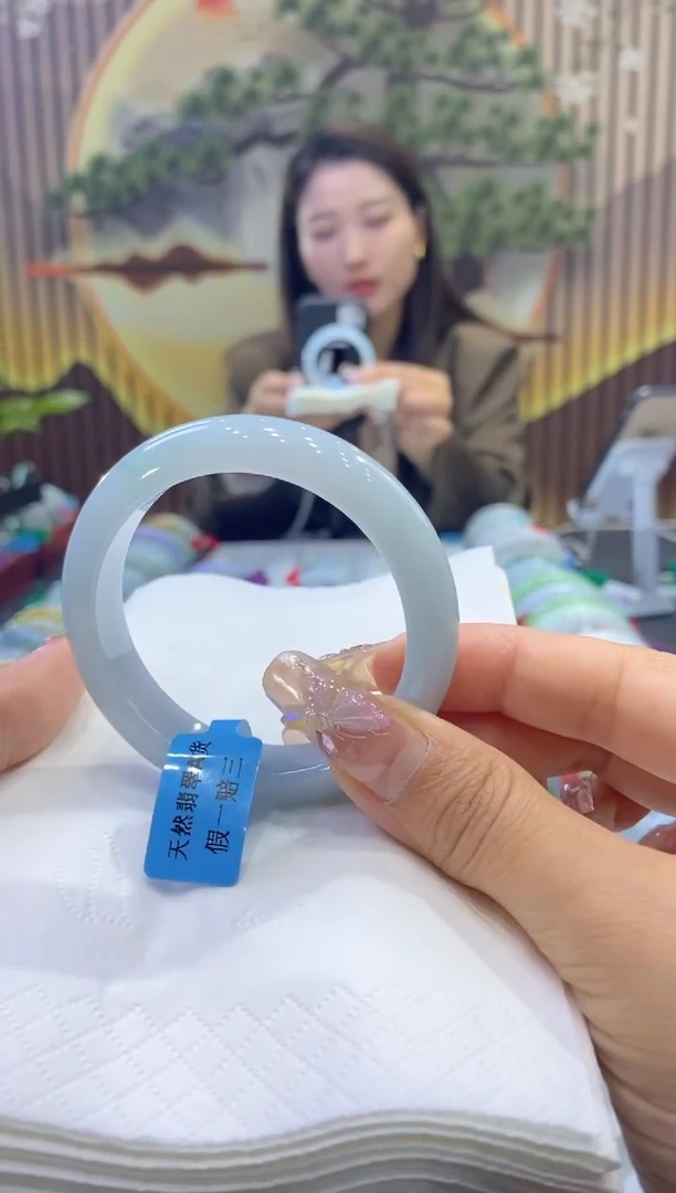 【闪购商品】翡翠手镯未镶嵌99903902