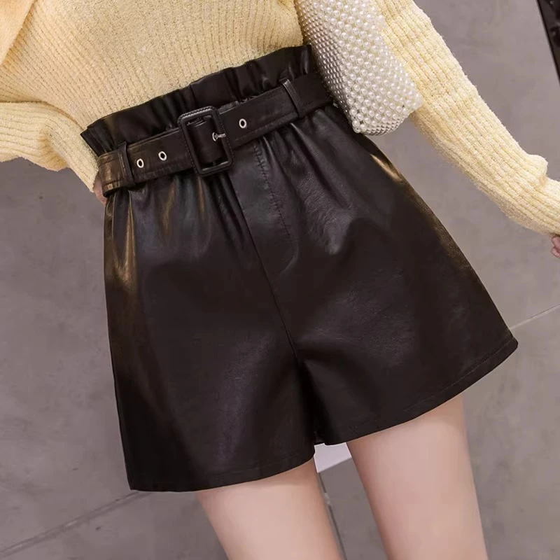皮短裤女2022新款秋冬季时尚高腰阔腿宽松显瘦大码A字外穿靴裤子