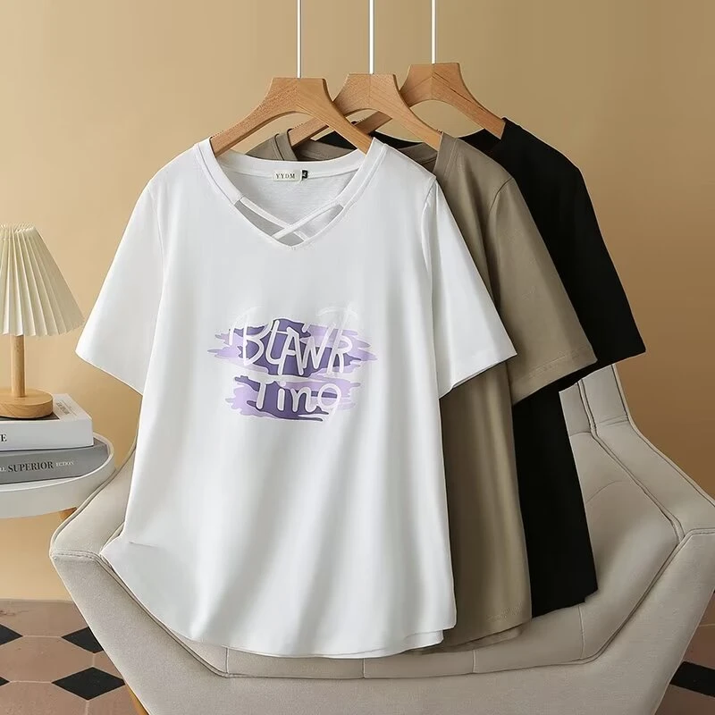 JIANAOBEN/简澳本大码洋气显瘦宽松百搭交叉V领字母印花短袖T恤