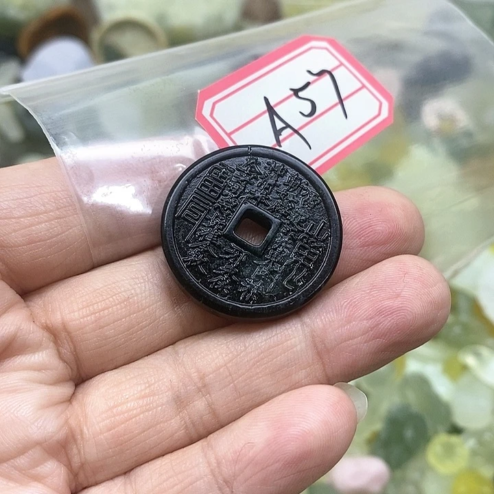蛇纹石玉颈饰未镶嵌子*.57